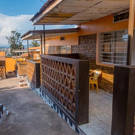 Auberge La Caverne Kigali Exterior photo
